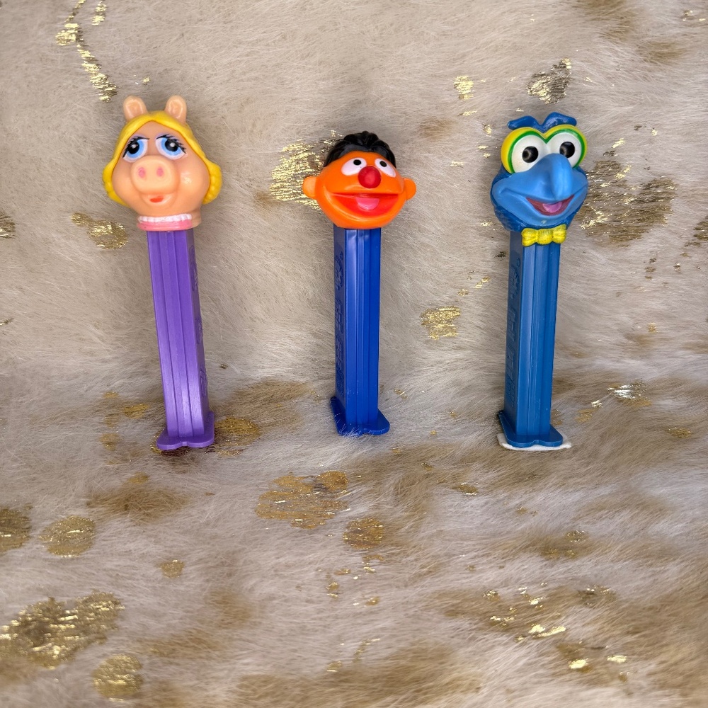 *3* Vintage PEZ Dispensers MUPPETS -W/feet- MISS PIGGY, ERNIE & GONZO Jim Henson